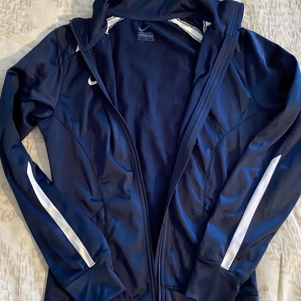 Nike Women's Navy and White Training Jacket Zip Up Small - Picture 10 of 15